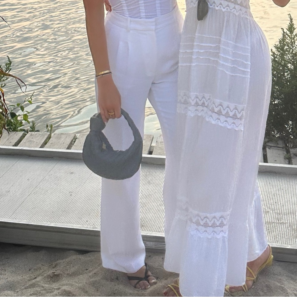 Aritzia effortless pants in white